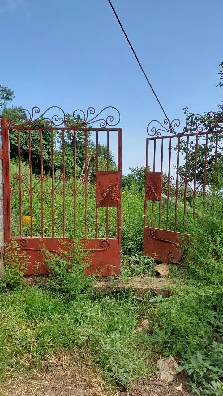 زمین با مجوز ساخت