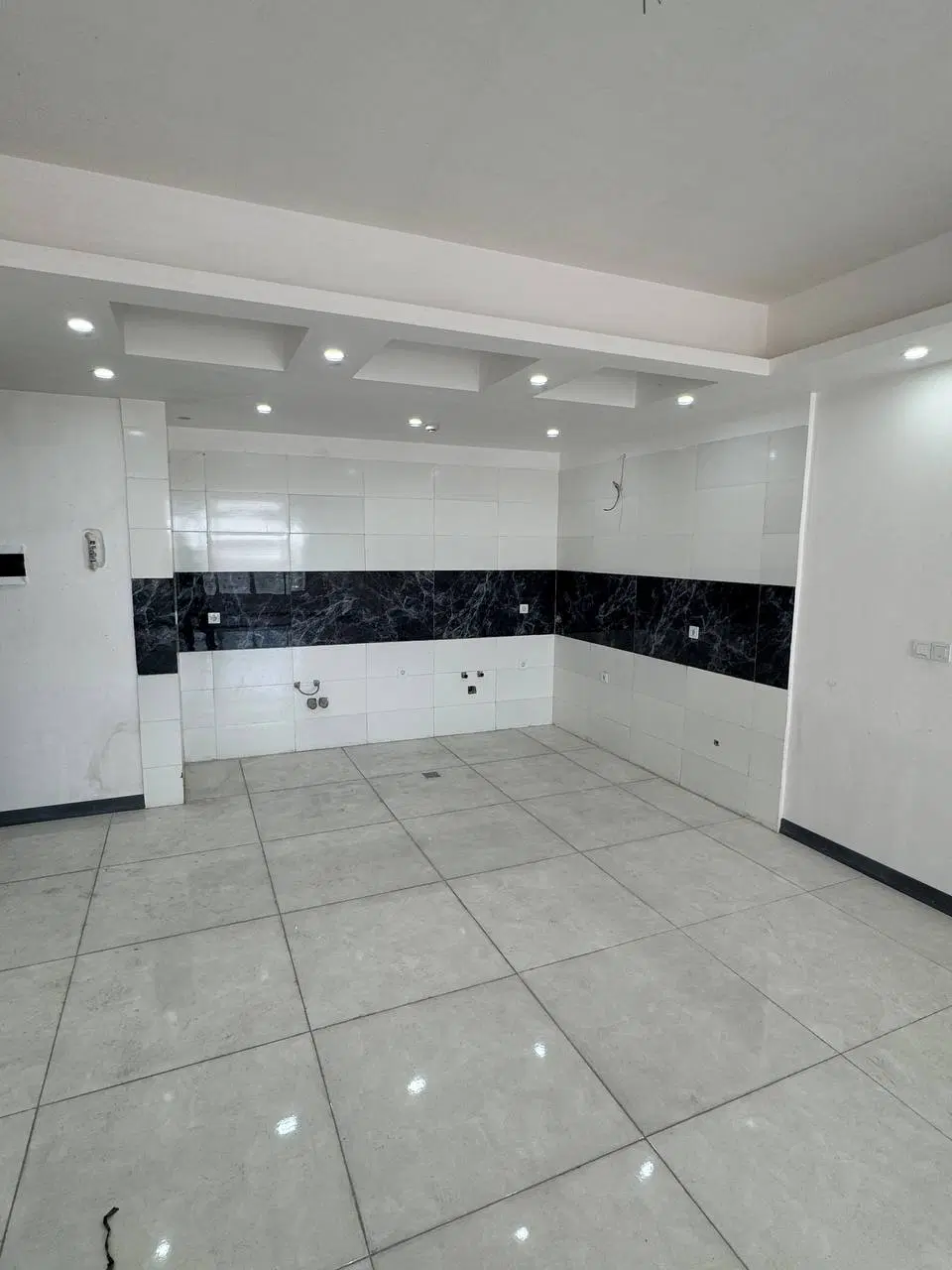 ۱۰۲ متر نوساز اندیشه فاز یک