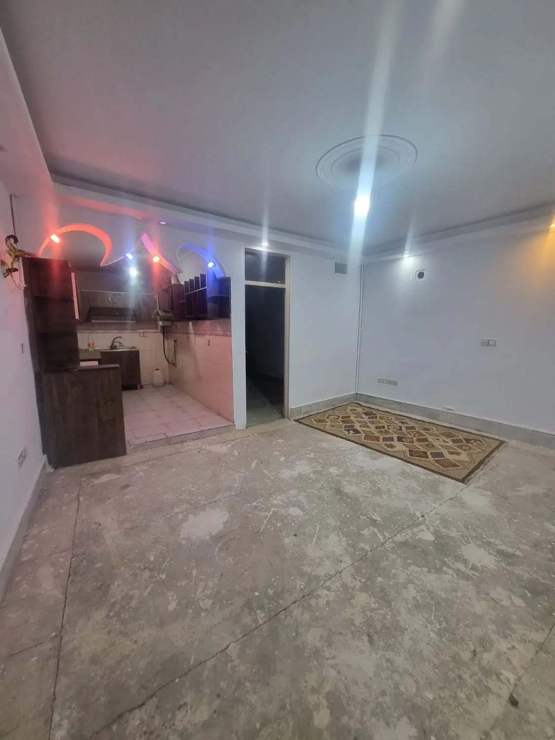 اجاره خانه ۱۰۰ متری  طبقه دوم الارد پرندک