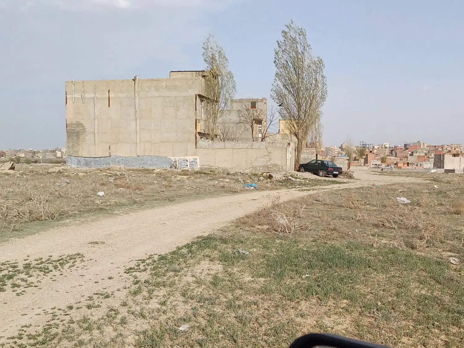 زمین در ملاباشی