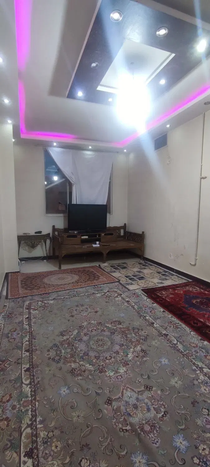 اجاره آپارتمان ۷۰متری_دوخواب_پارکینگ اختصاصی
