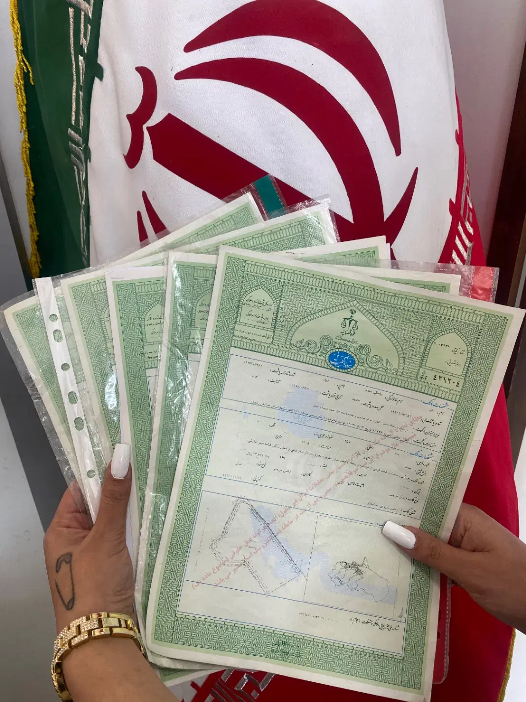 زمین گلبهار منطقه ویلایی داخل بافت سر دونبش