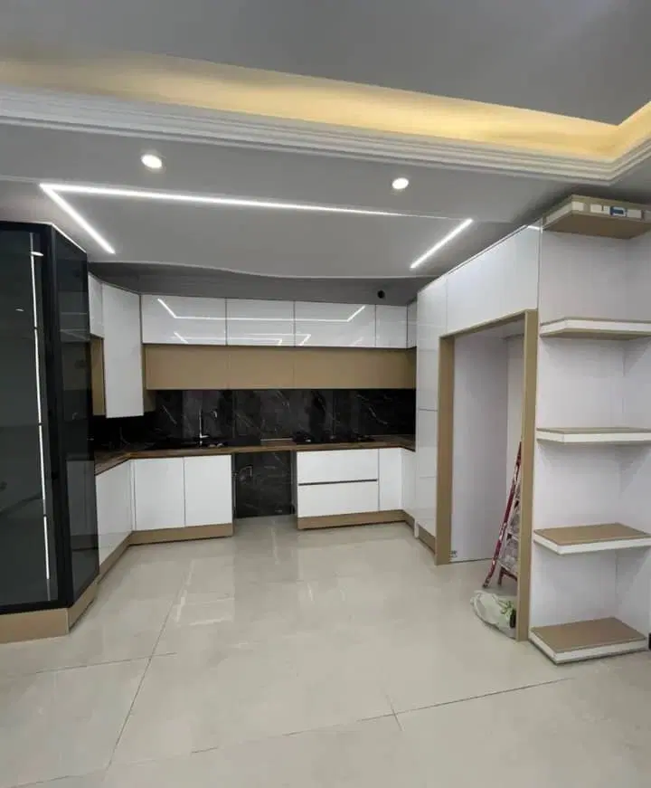 ۱۴۰ متر _ دو خواب _ دربستی ماشین رو