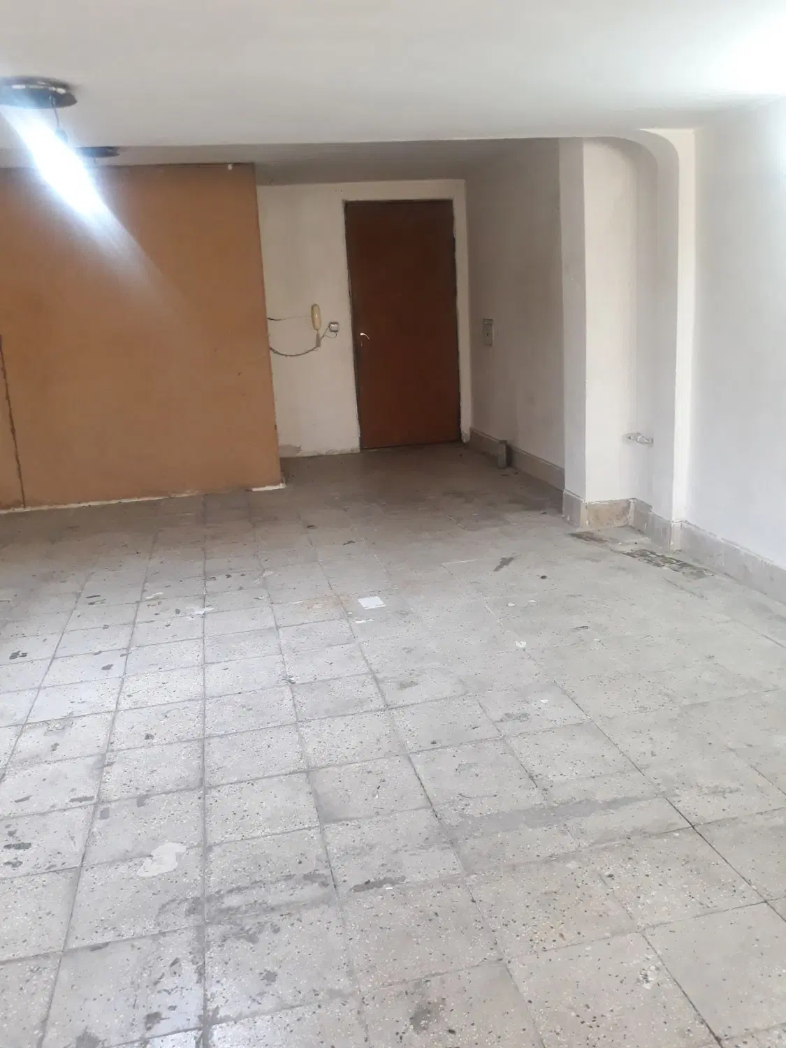 اجاره انبار ۶۰ متری