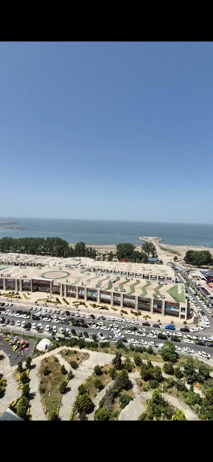 برج طاووس طبقه ۱۵ رو به دریا ویوو بی نظیر