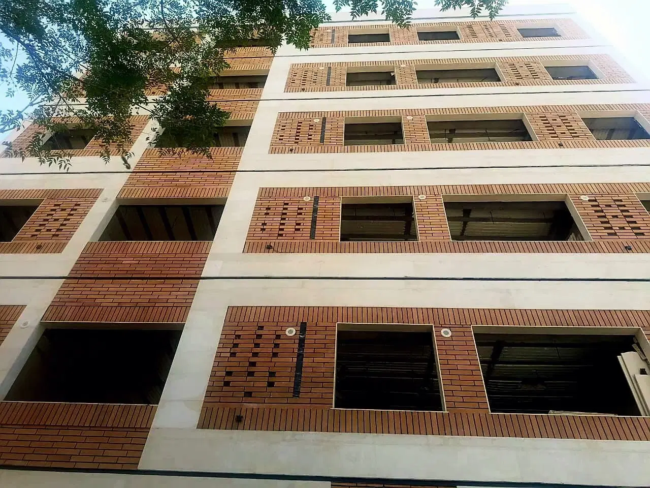 فروش آپارتمان دو خواب متراژ مناسب