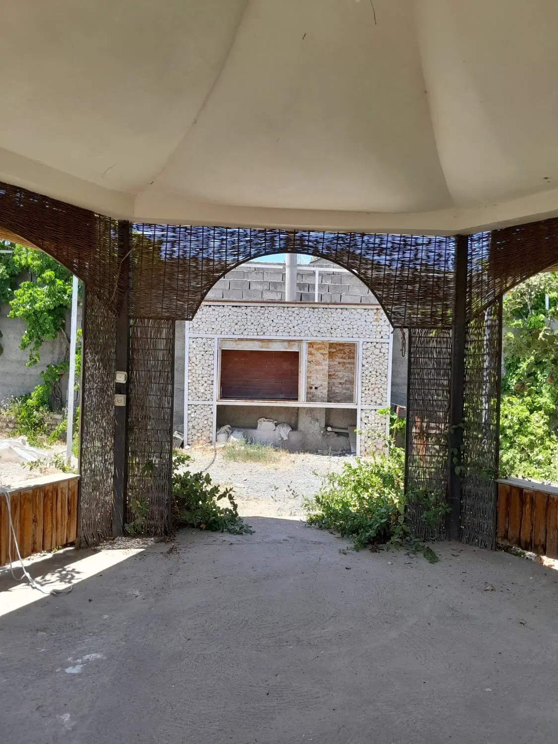باغچه ۱۷۰۰ متری شاندیز(گراخک )
