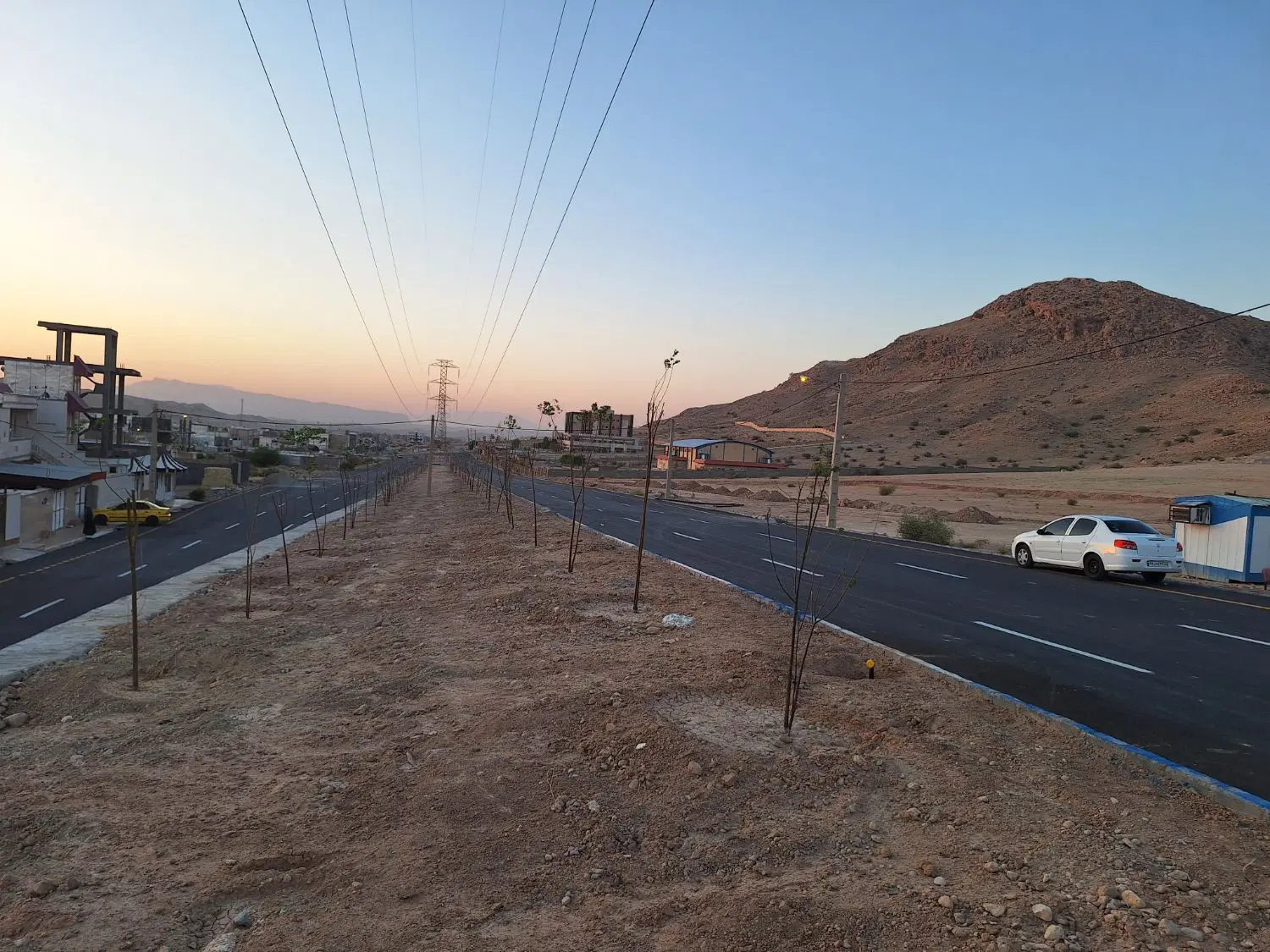 زمین طرح زاگرس شمالی جنب بیمارستان نرگسی