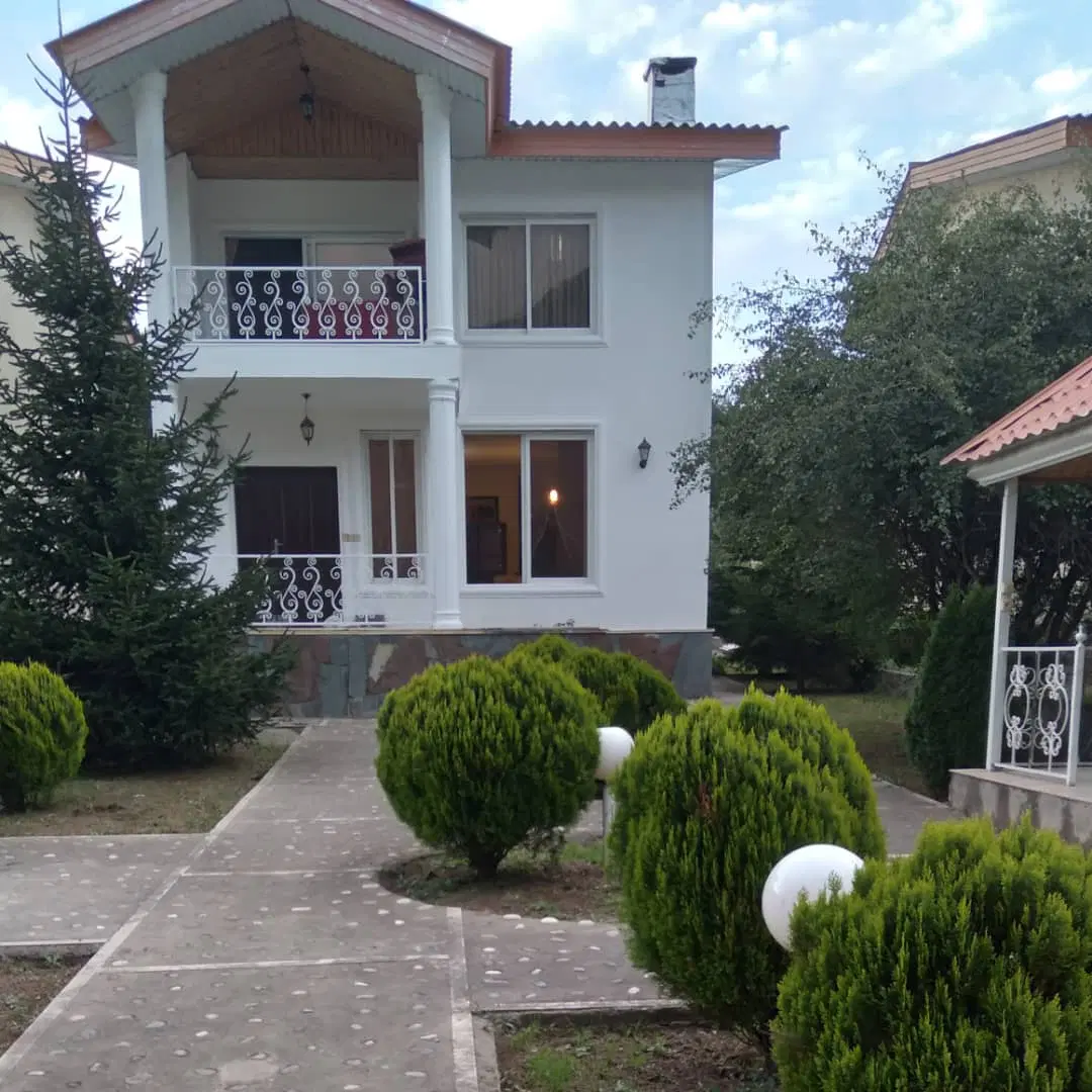 ویلایی ییلاقی ۵۰۰ متری  زیر قیمت فروش و تهاتر فوری