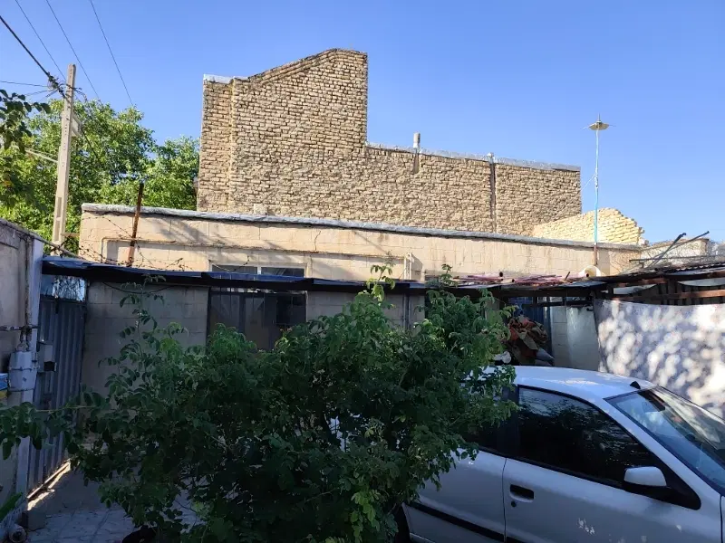 منزل ویلایی دو نبش