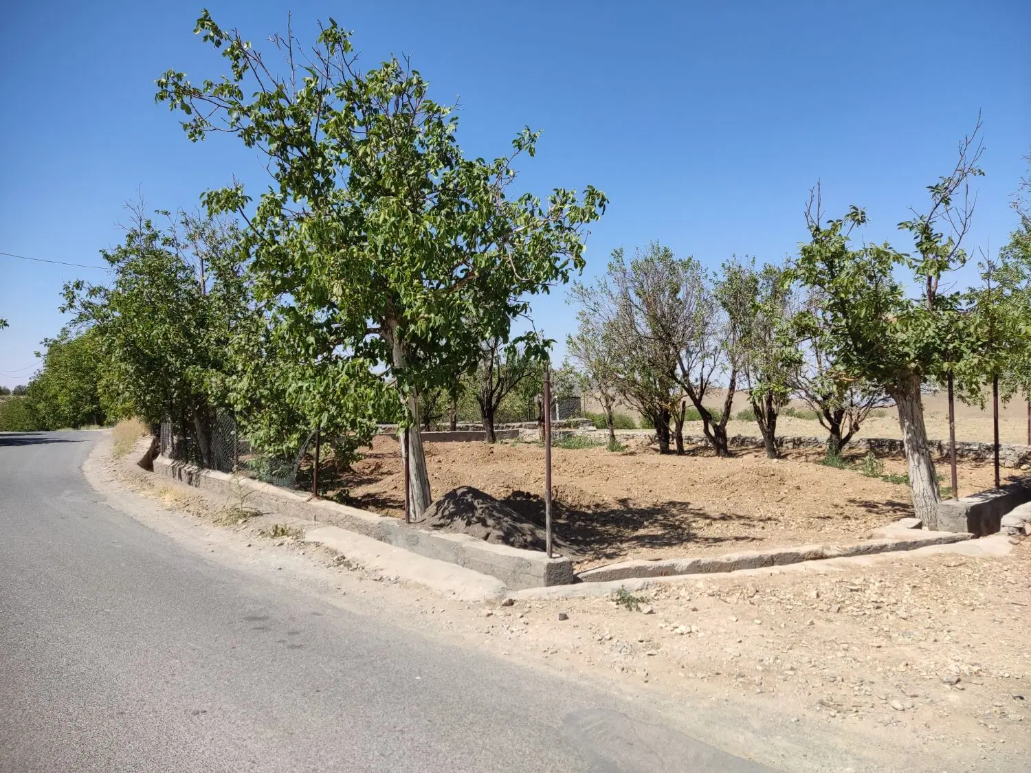 باغ در روستای خوش آب وهوای کرمجگان