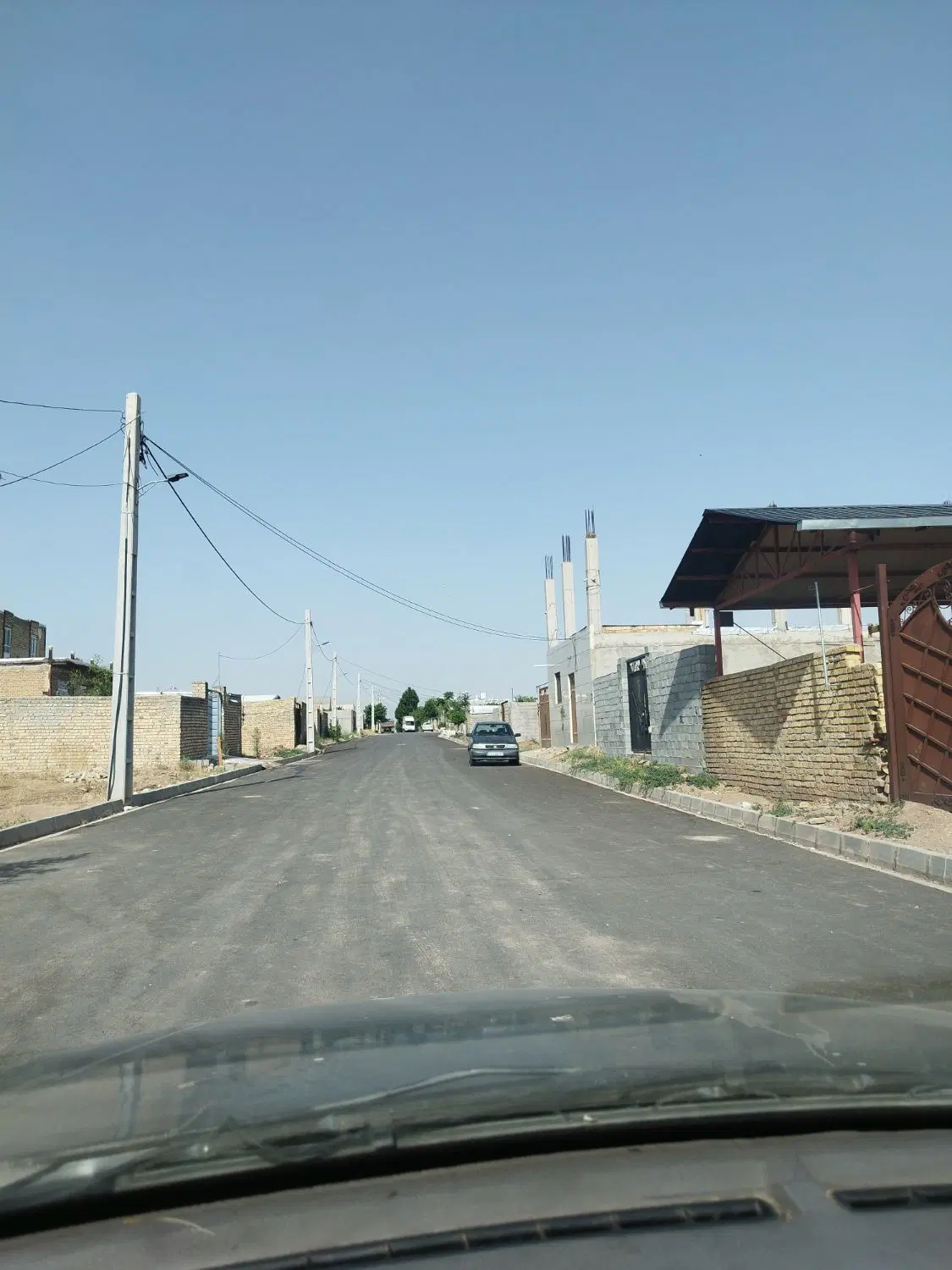 زمین ۳۰۰ متری زویار انتهای پارسیان