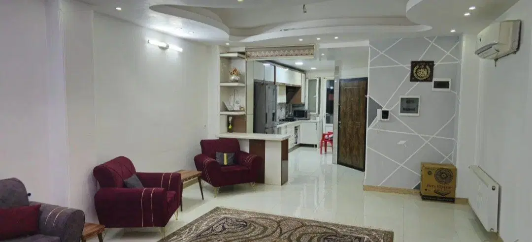واحد تمیز  ۱۰۰ متری دو خوابه