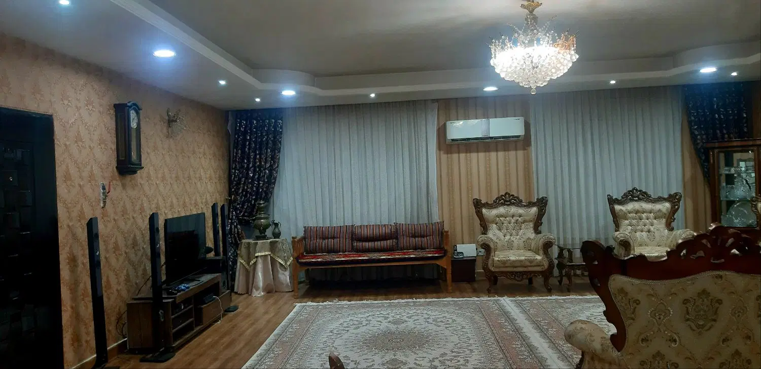 ویلایی ۲۰۰ متری ( ۲ طبقه )