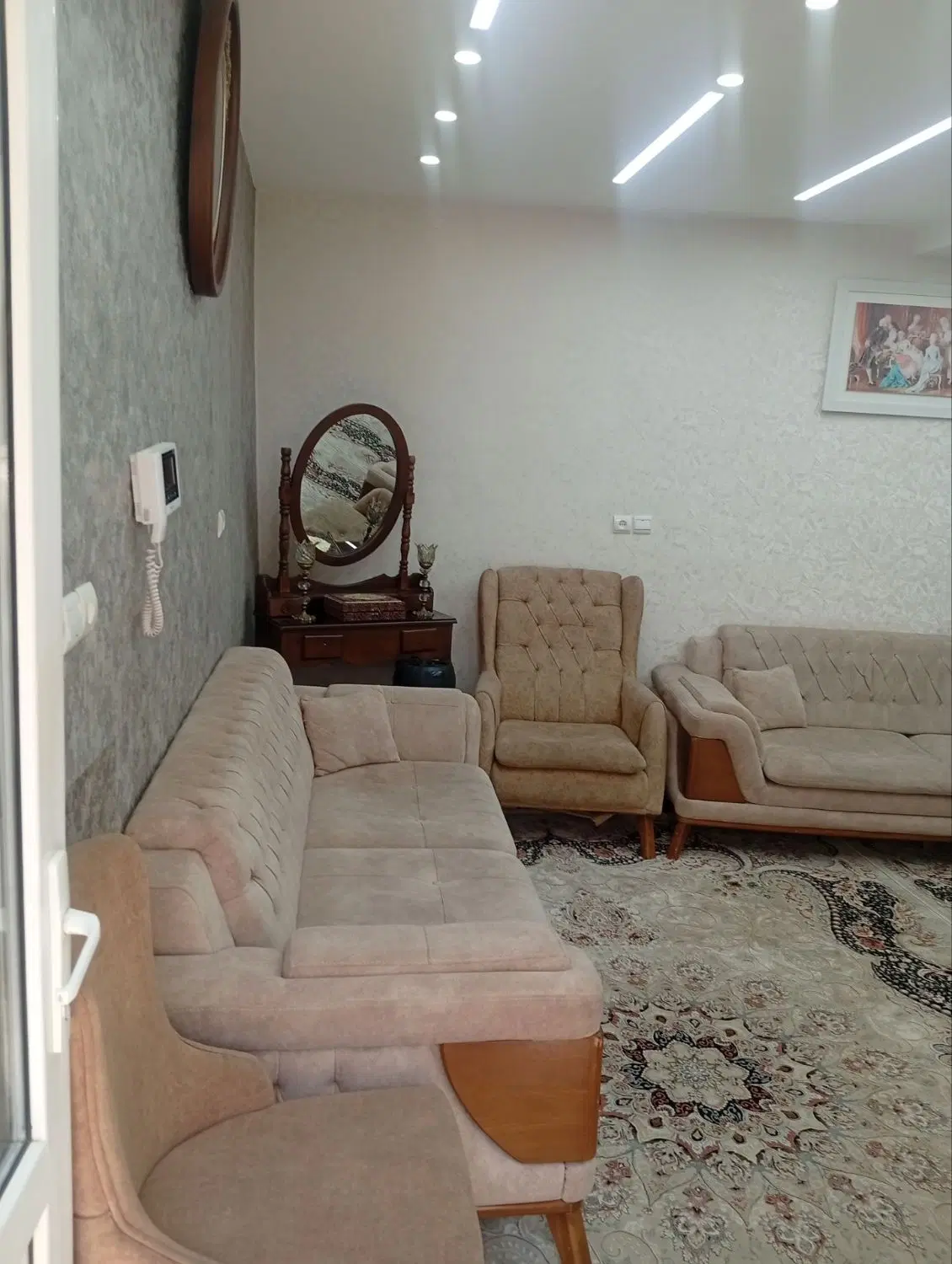 خانه شیک و مرتب ۷۰ متری