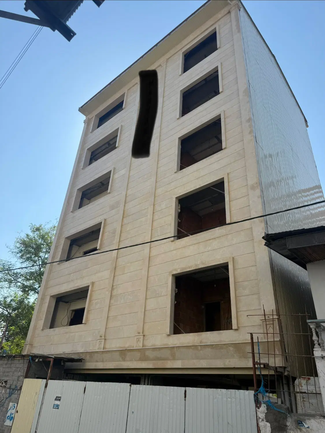 واحد ۱۳۰ متری تک واحدی