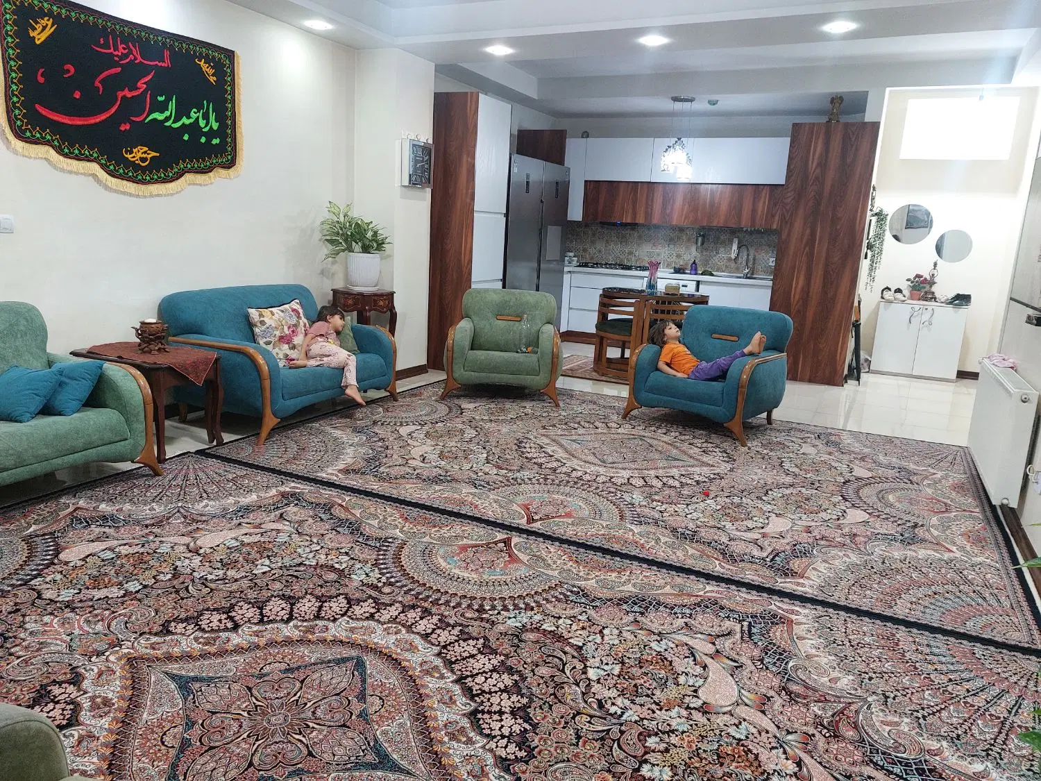 فروش واحد ۱۰۰متری شهرک شاهد