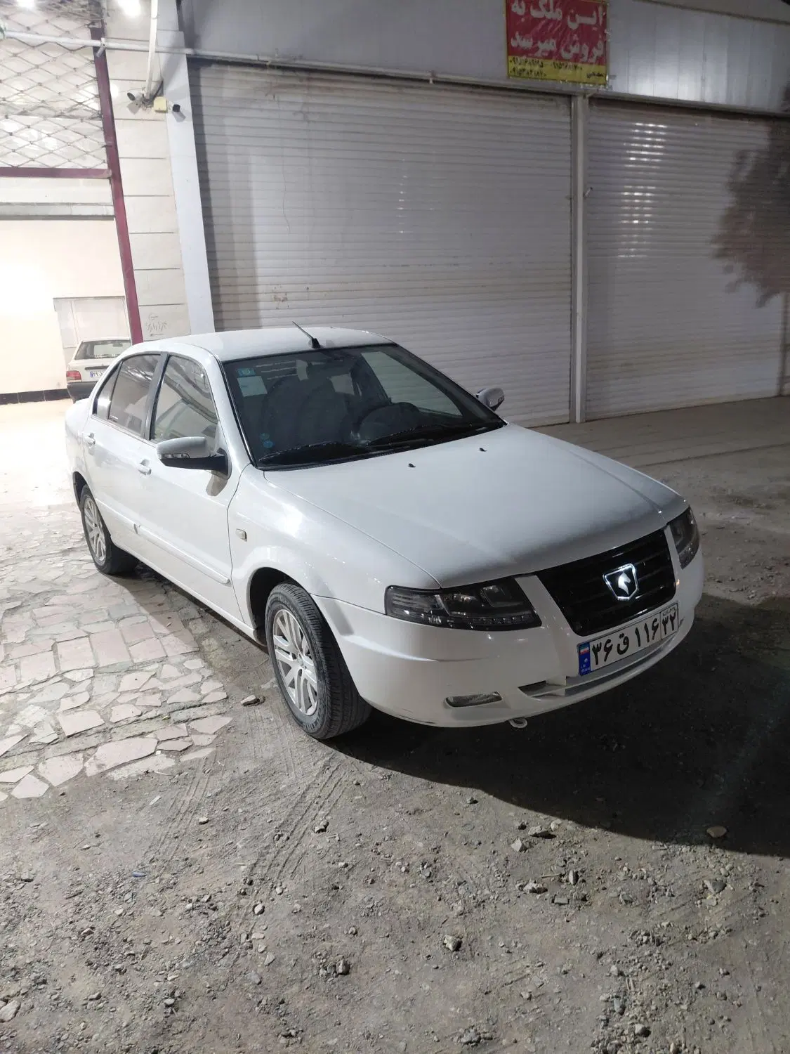 مغازه تجاری 150متری و 35متری