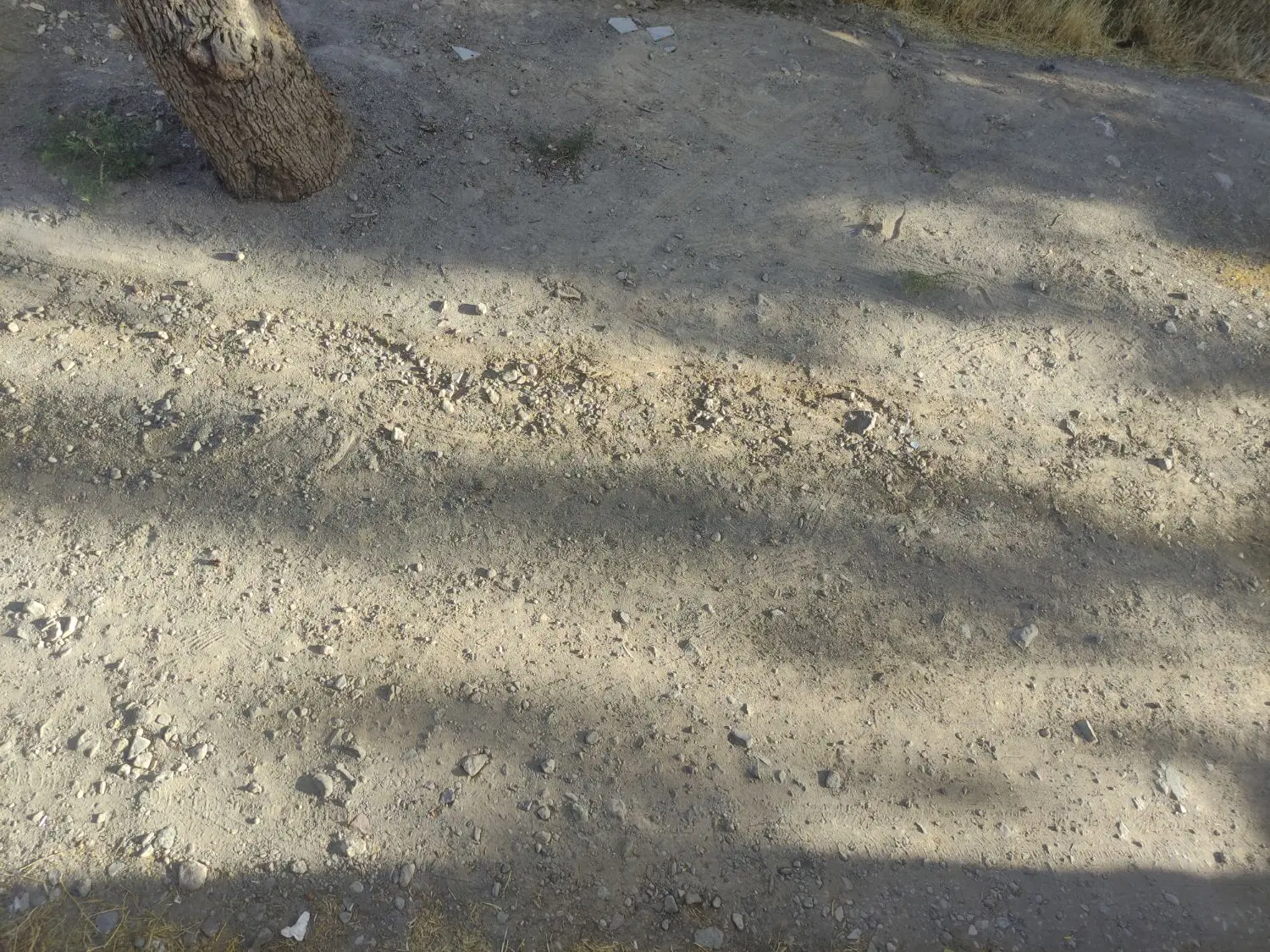 500مترزمین مسکونی سردونبش روستای محمدآبادهراتی