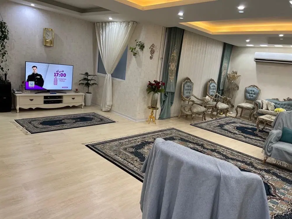 110 متر بسیار شکیل و خوش نقشه شرقی کیانپارس