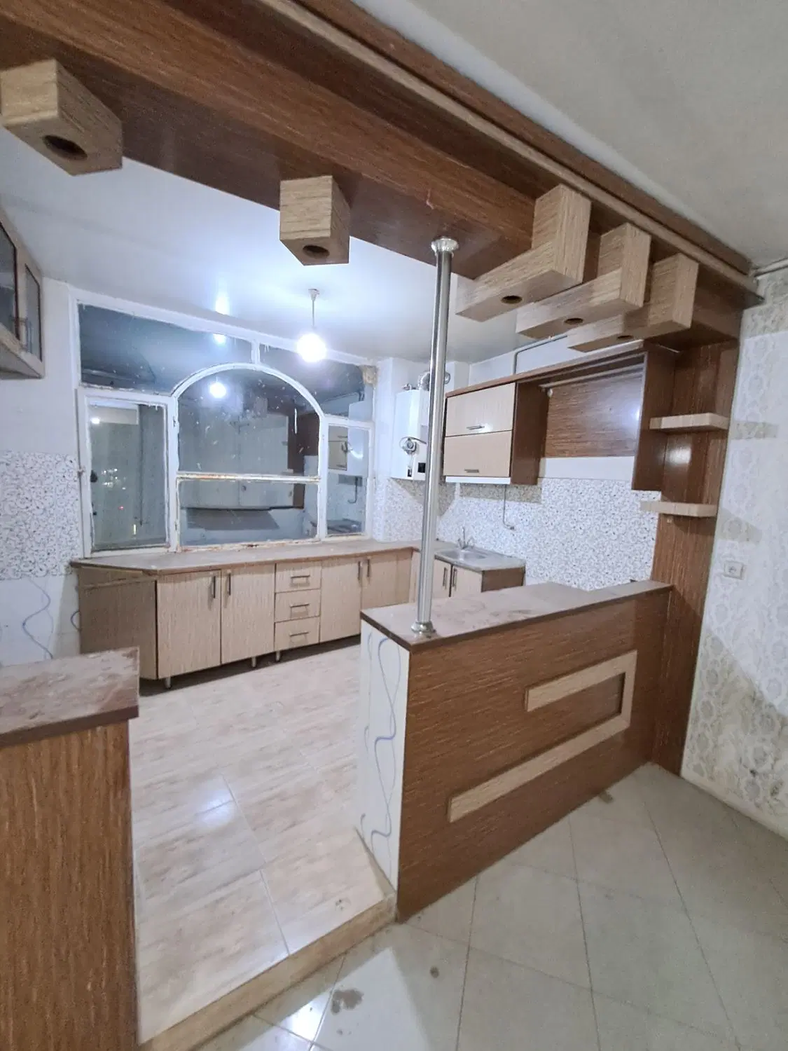 رهن و اجاره آپارتمان شیک حاشیه طبرسی شمالی 24