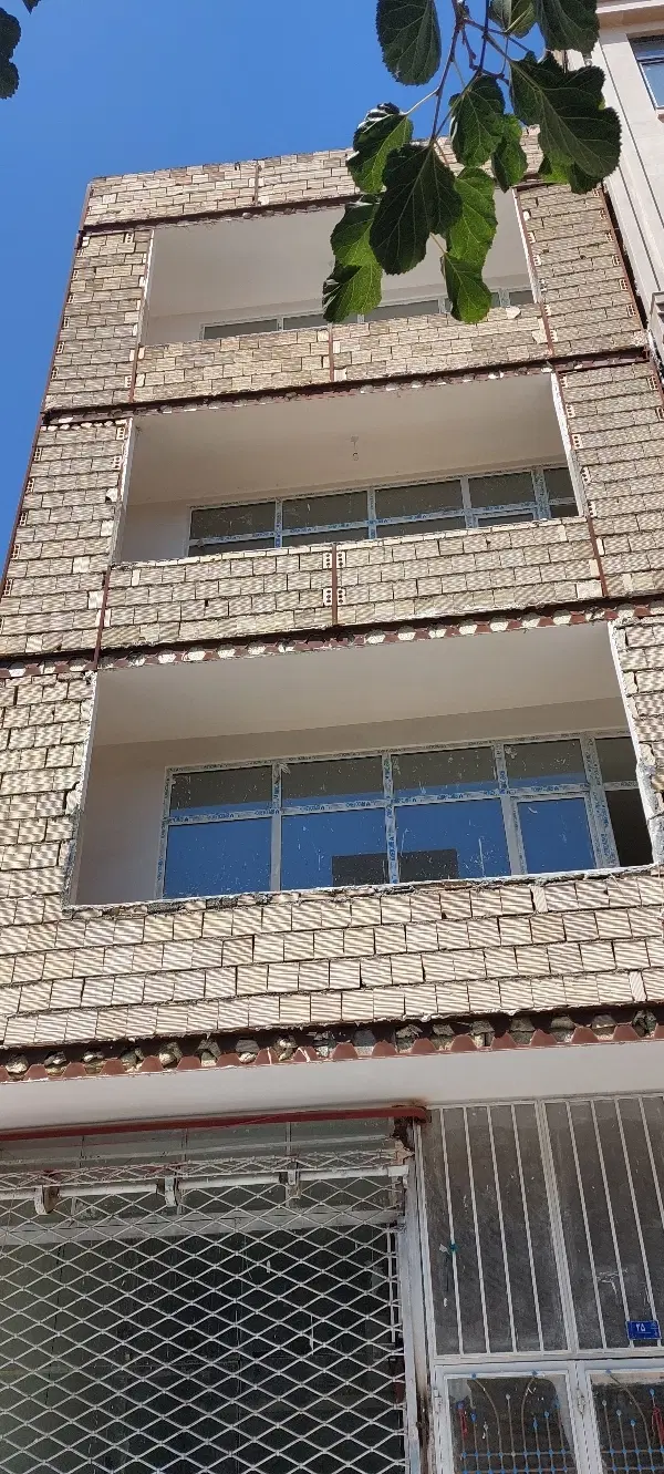 (فروش آپارتمان ۱۲۰ متری)