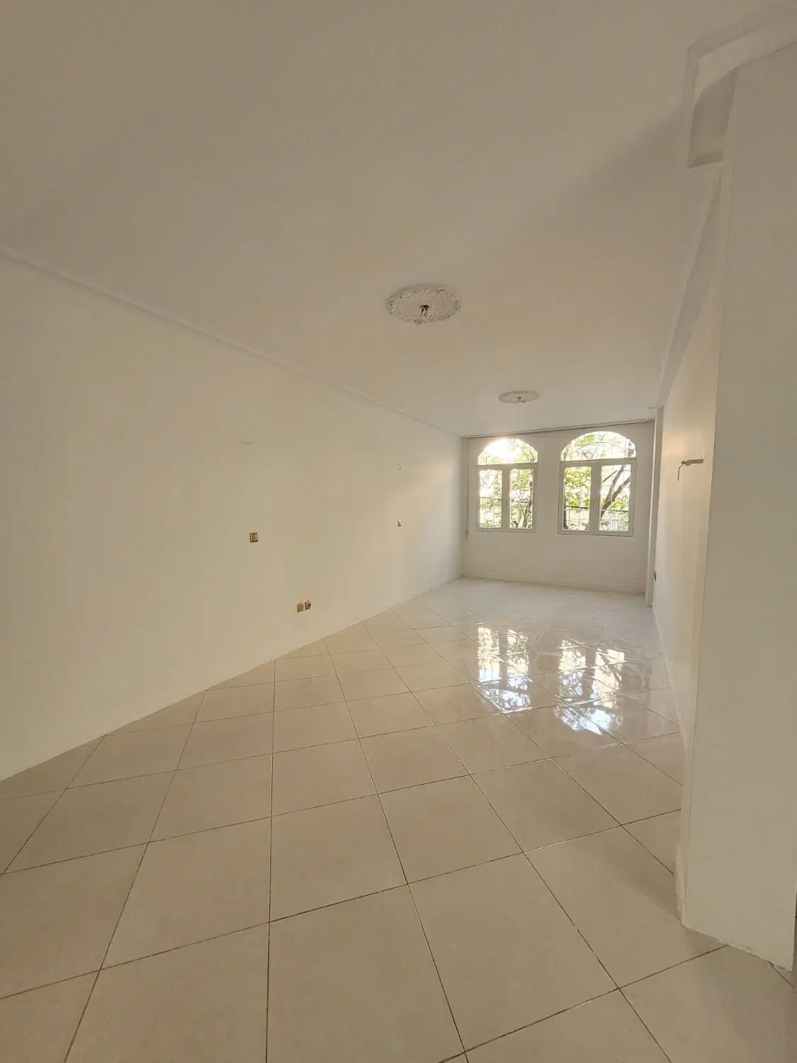 دیباجی جنوبی_۶۰ متر_نورگیر عالی_تاپ لوکیشن