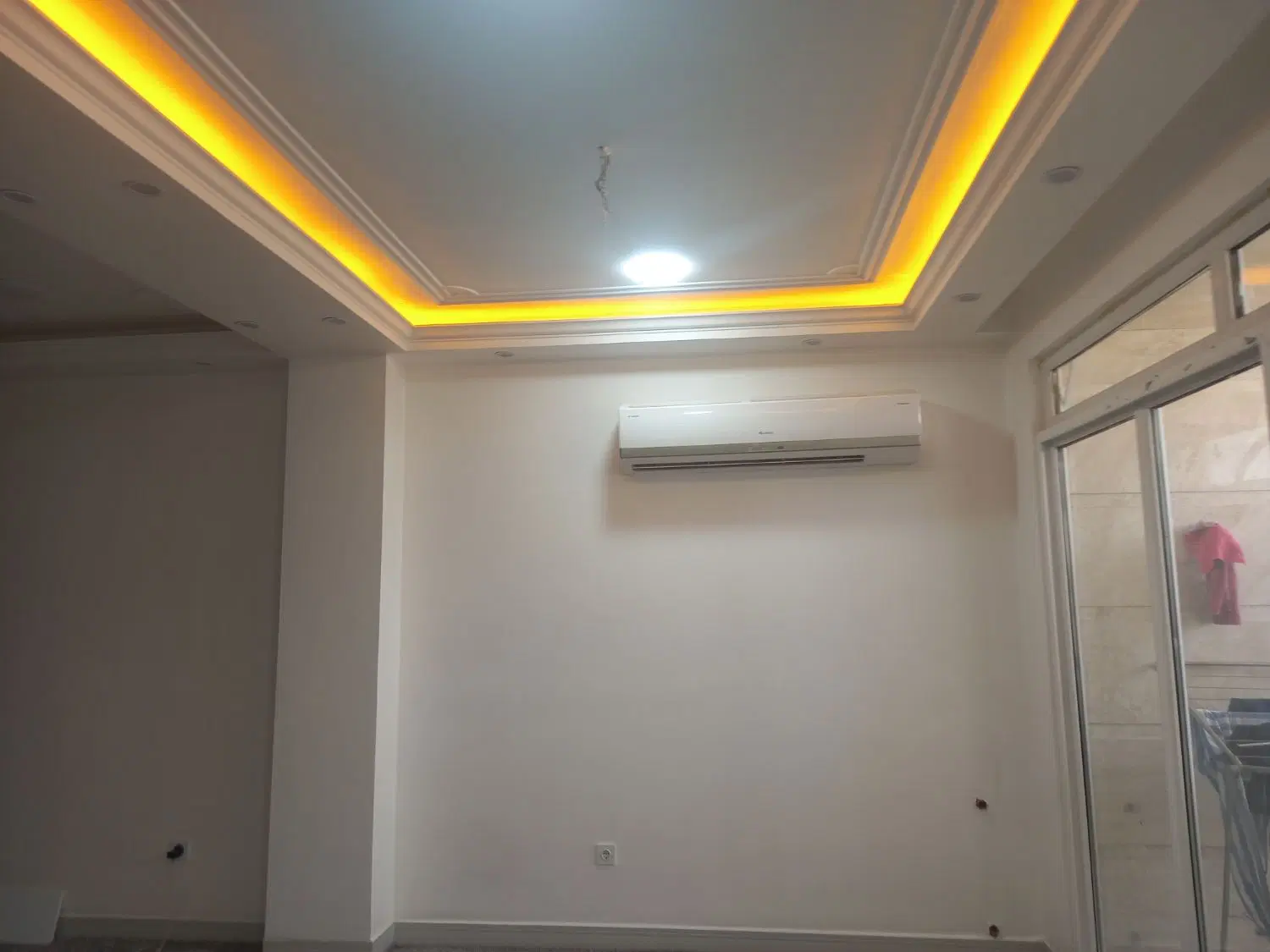 فروش۱واحدآپارتمان تک واحده در بازار