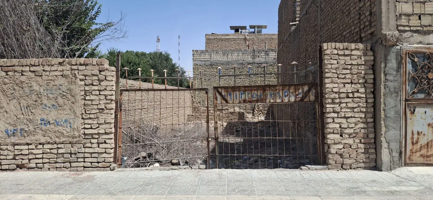 زمین تجاری باموقعیت عالی