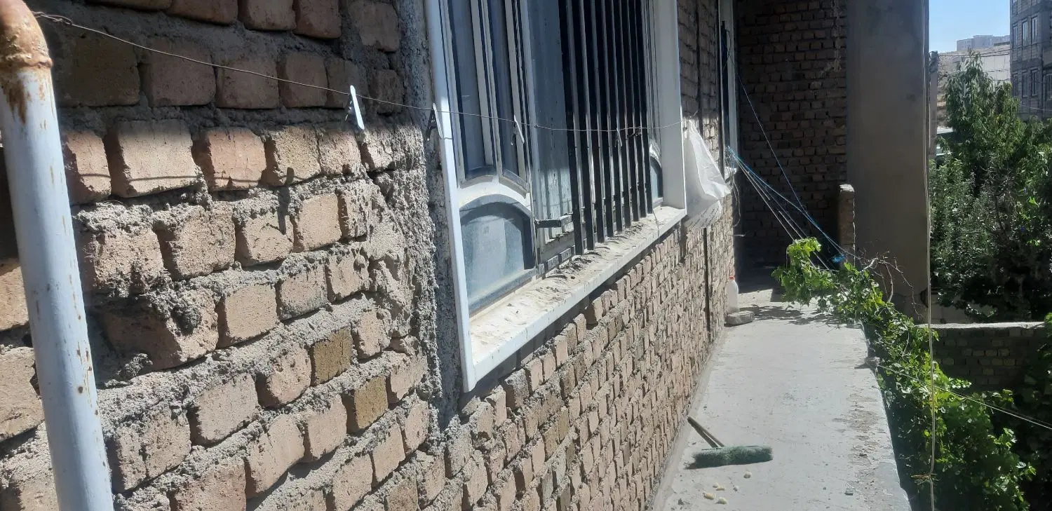 منزل مسکونی ۲۰۰متر ۲۹۰ مترزیربنا