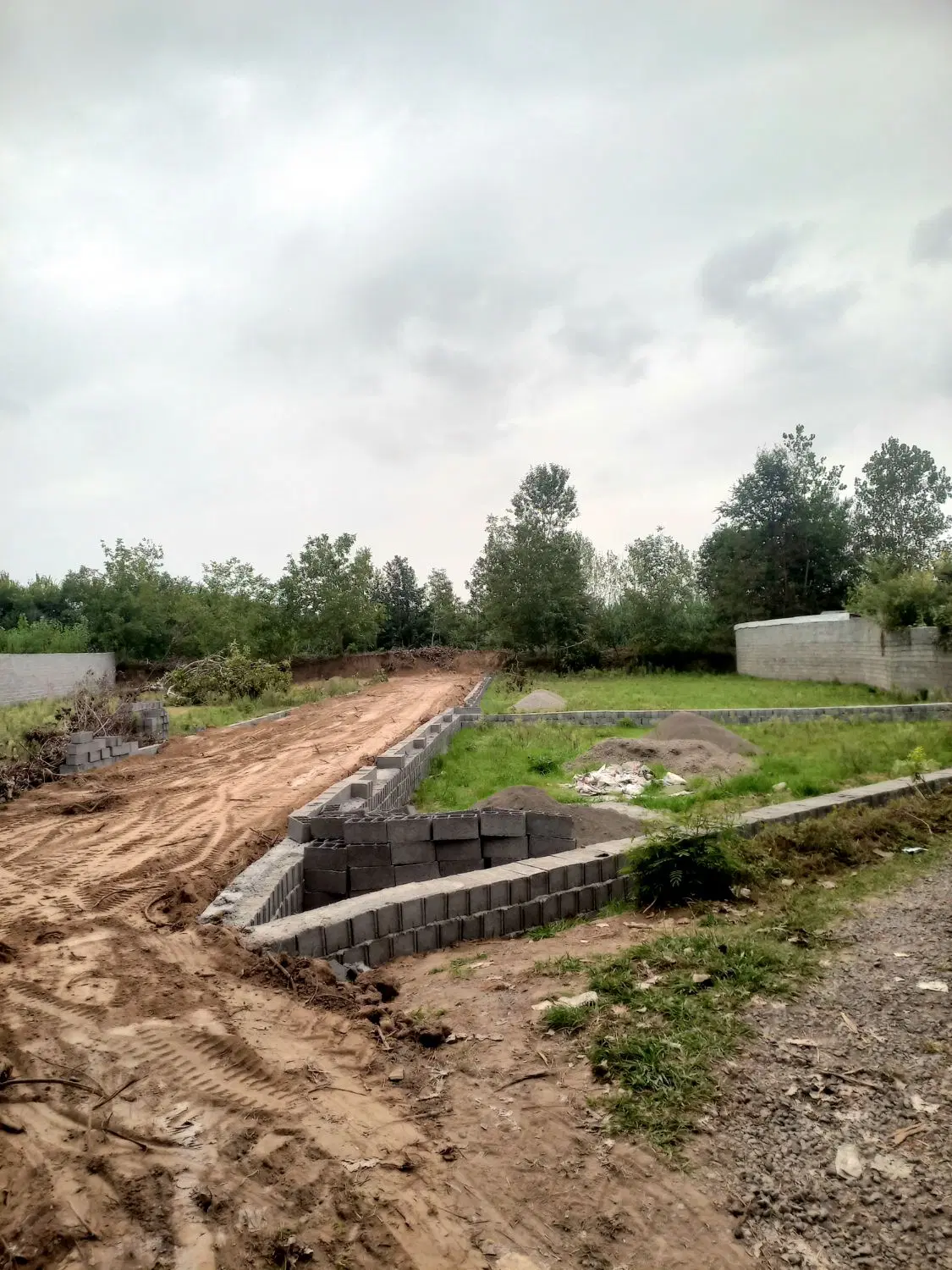۲۴۸ متر زمین مسکونی _ زمین آماده ساخت