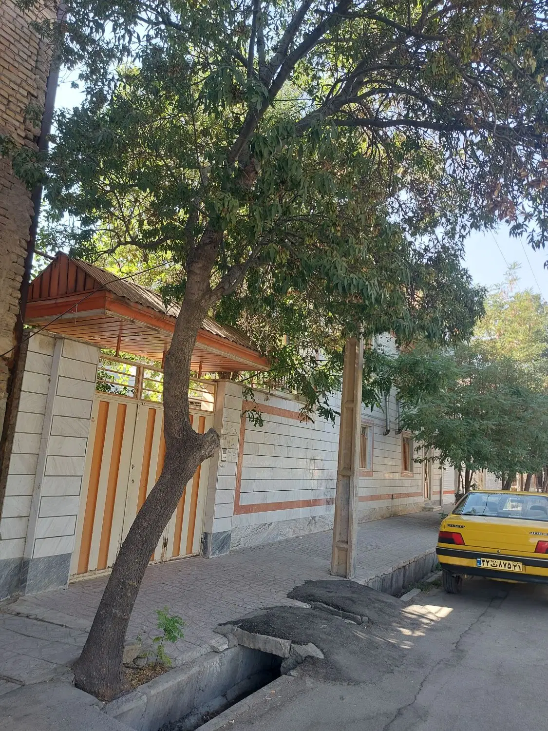 فروش خونه ویلای ۲۰۰متردرایثار