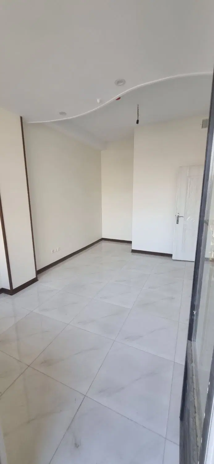 اپارتمان کلید نخورده 132 متری