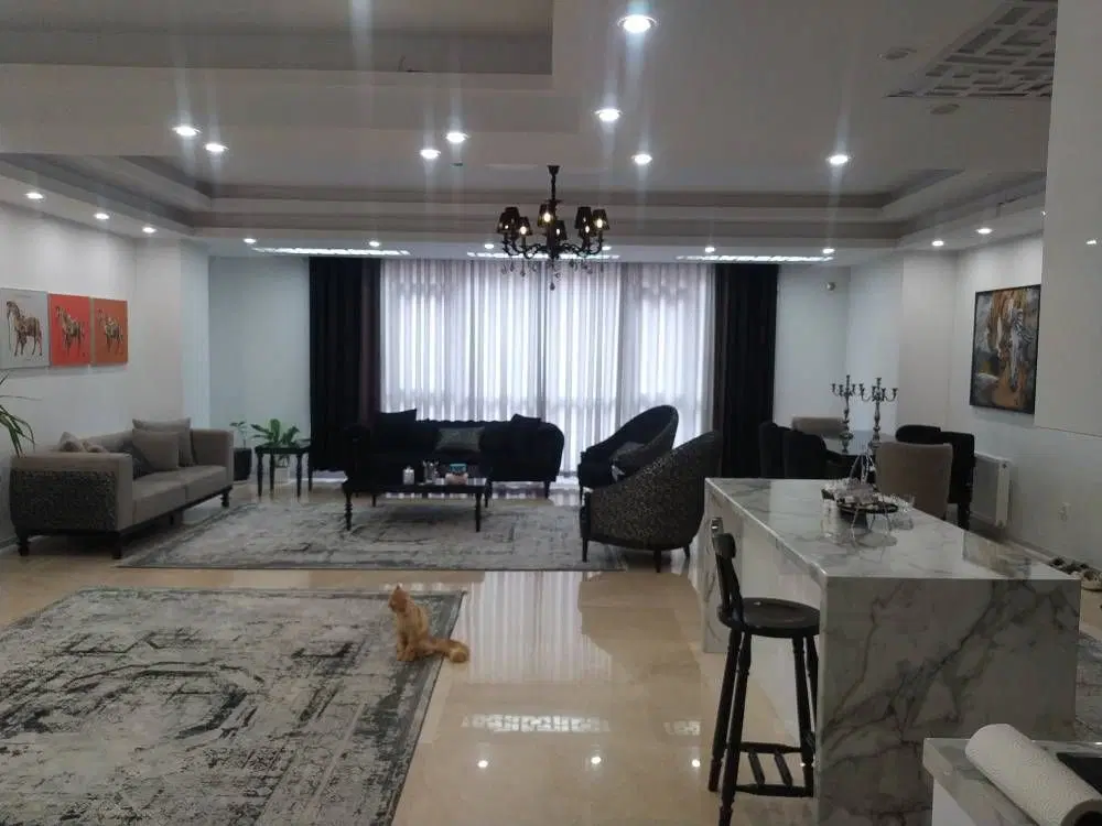 آپارتمان ۱۲۲ متری حافظ شهریار