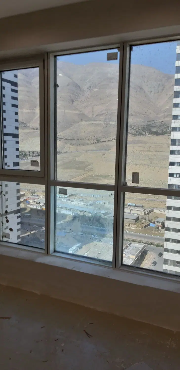 آپارتمان ۱۱۴ متری ۲ خواب طبقه ۲۰ شهرک شهید خرازی