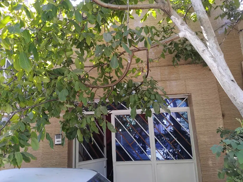 خانه ۱۰۰ متری دو طبقه در بهترین نقطه گلپایگان