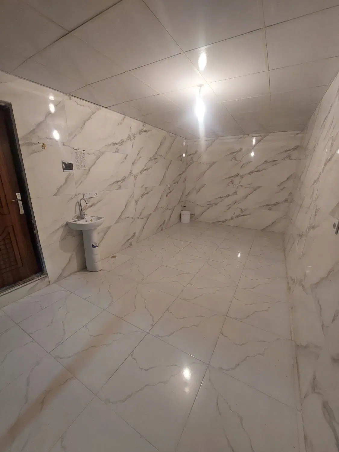 اجاره‌ مغازه ۱۸ متری جهت انباری