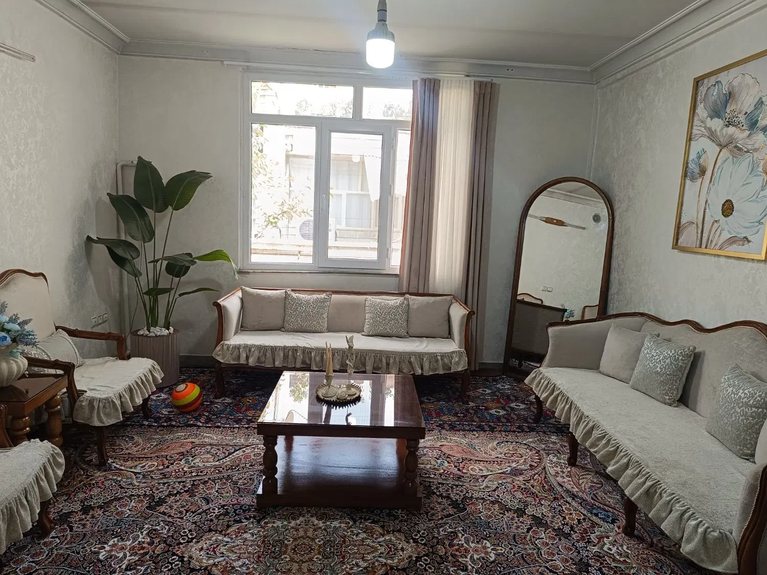 خانه ویلایی بسیار تمیز 100متری