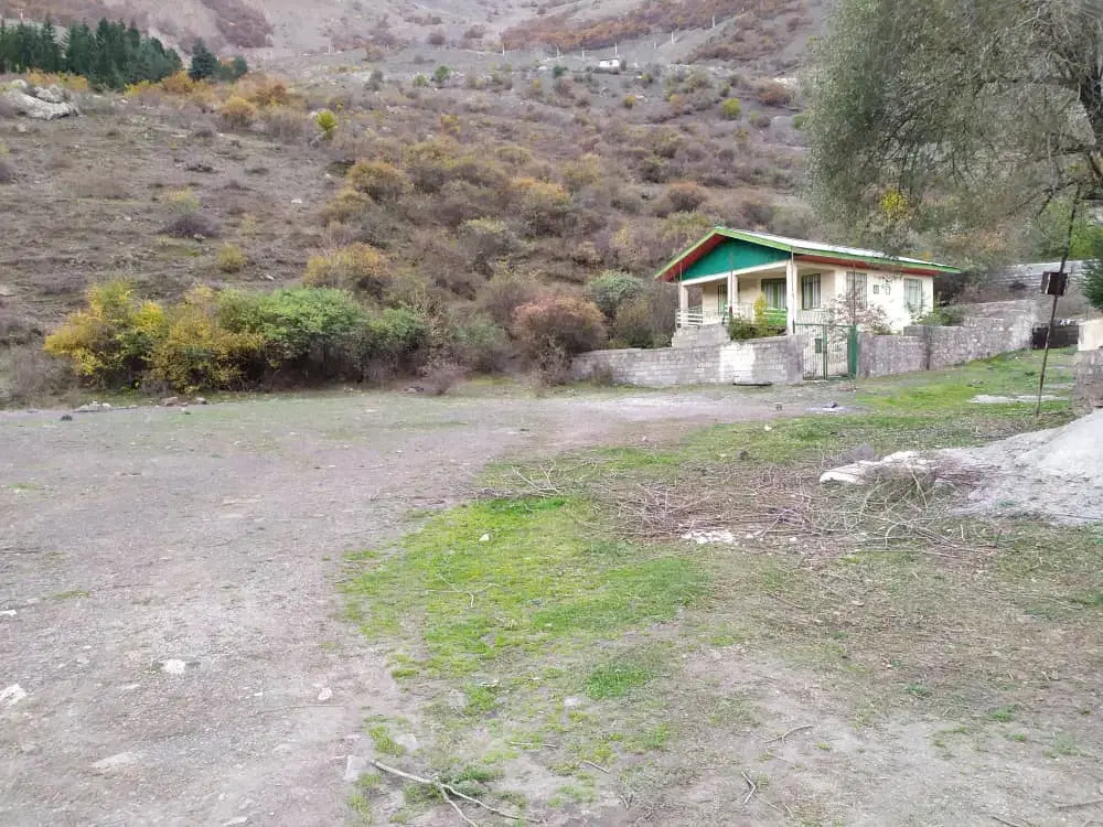 زمین جاده چالوس سیاه بیشه