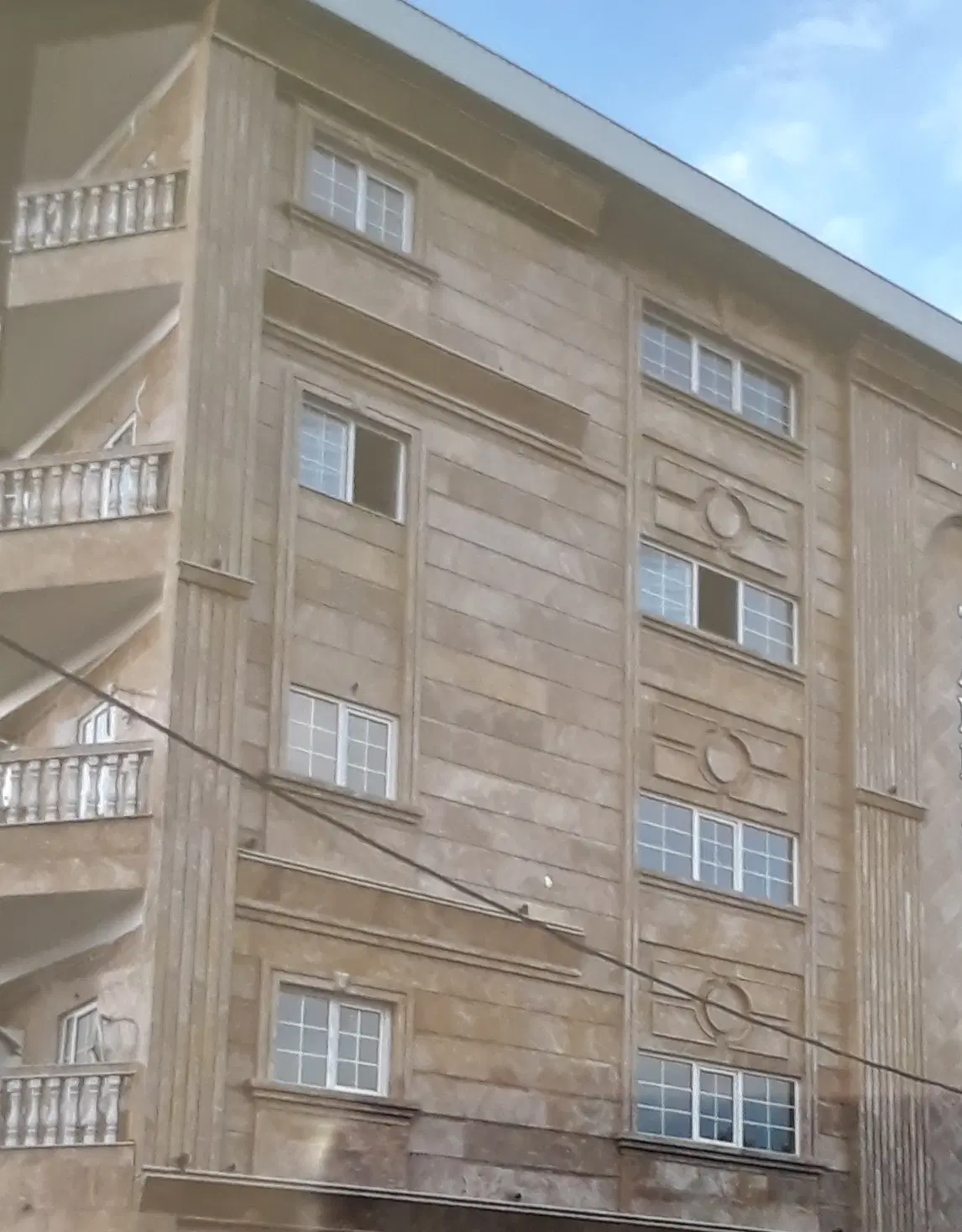 آپارتمان نوساز سند با رسمی