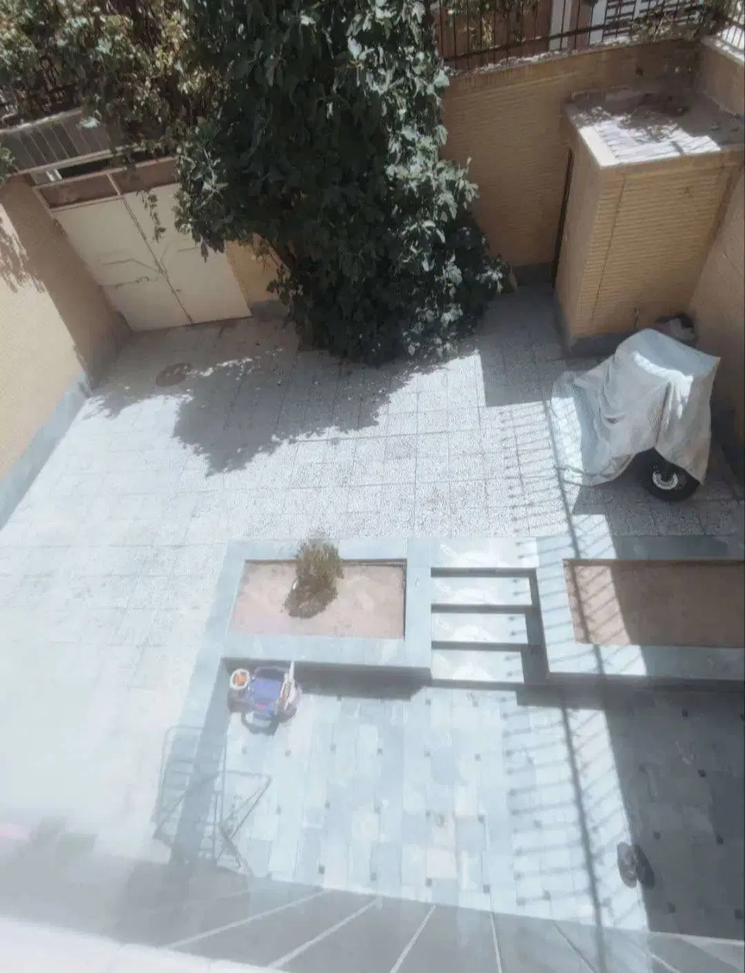فروش یکحا سه واحدمسکونی دوکله راه خ ابوریحان غربی