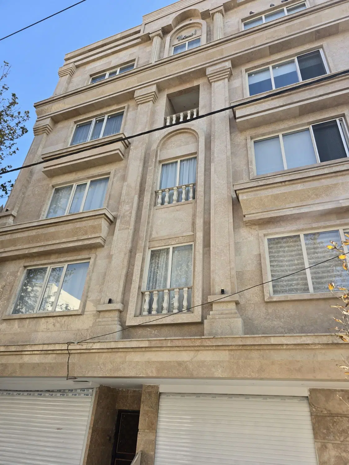 صدوبیست متری _شیک_تمیز_