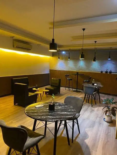 مغازه ۲۰ متری برای اجاره