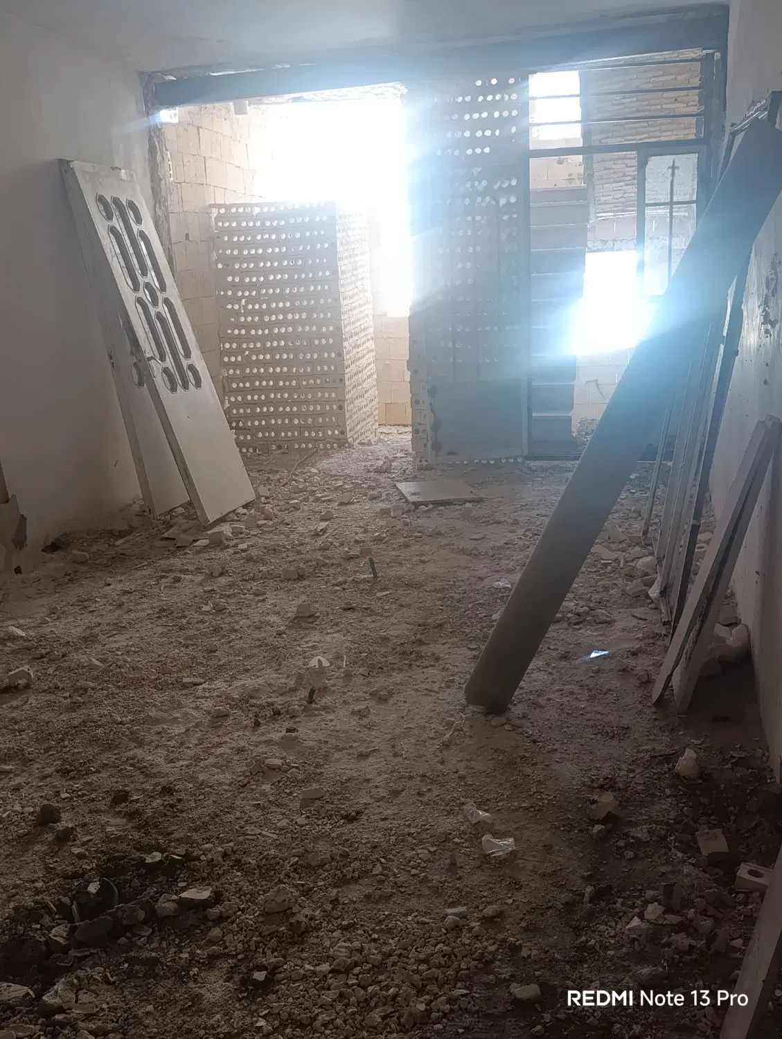 آپارتمان نیمه ساز