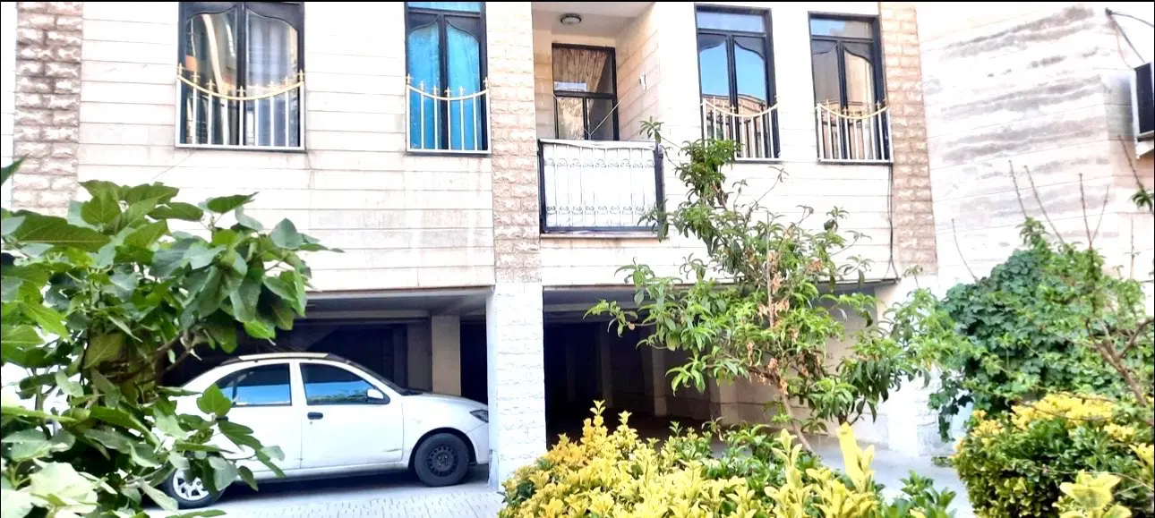 ۶۰ متر قلب فردیس پارکینگ سندی