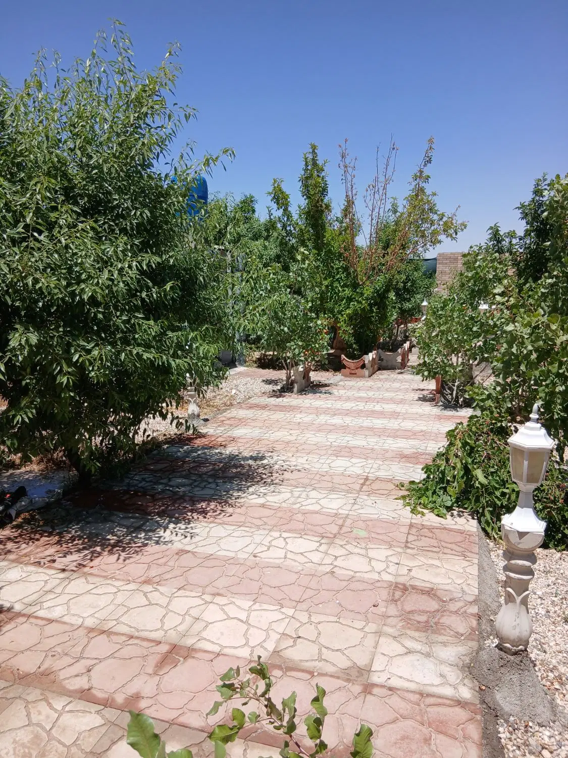 باغ ویلا آماده اول ورودی گرگاب شاهین شهر زیر قیمت