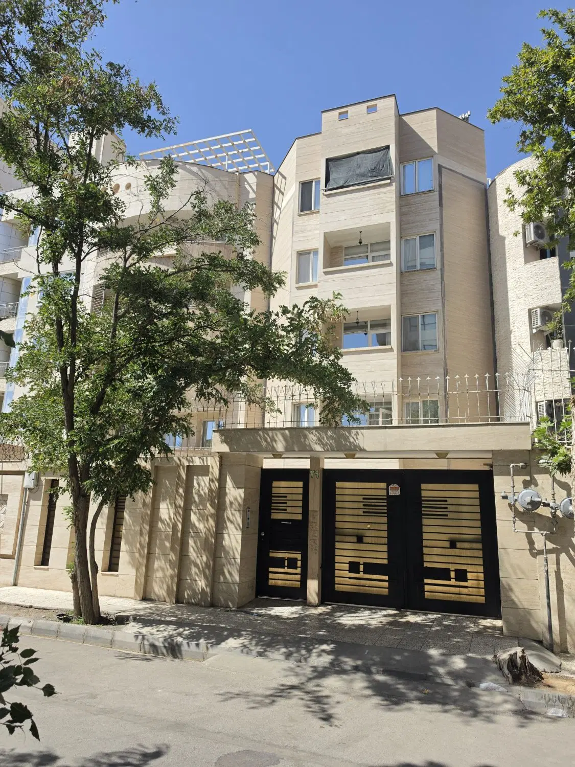 ۱۲۰متر_فول امکانات_رهن کامل_آسانسور