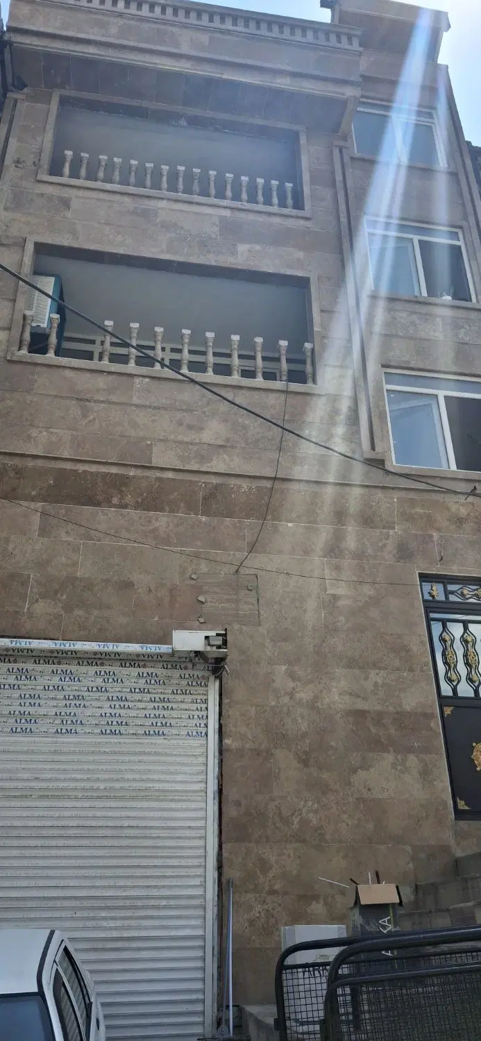 فروش واحد ۶۵ متری