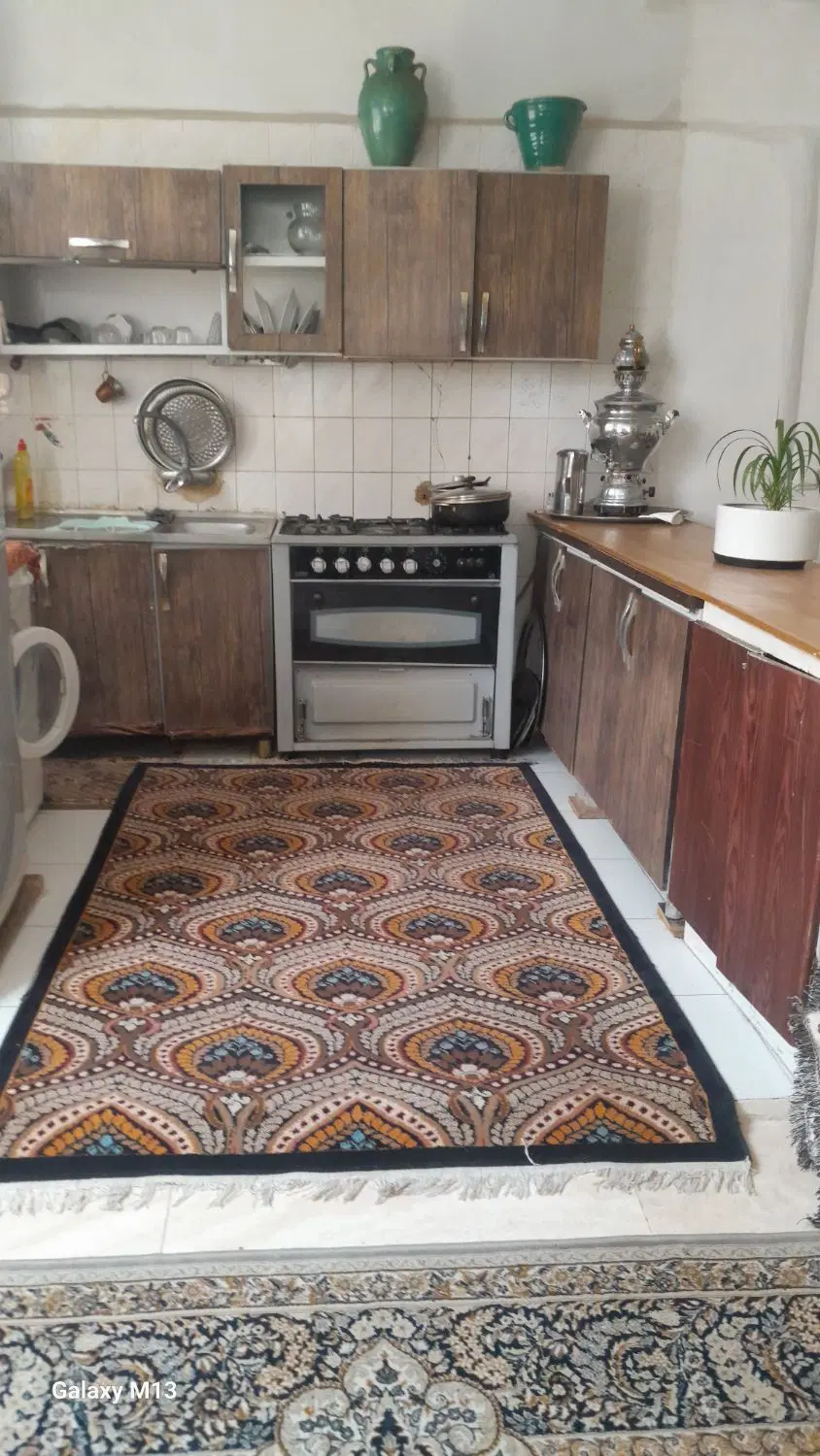 70 متر یک خوابه.  بازسازی و تازه رنگ شده