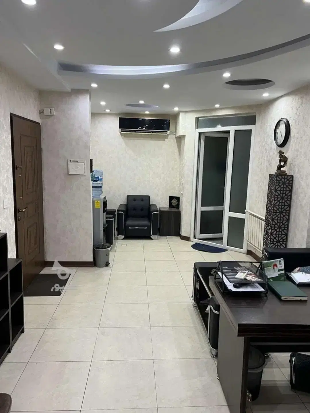 تجاری در مرکز شهر